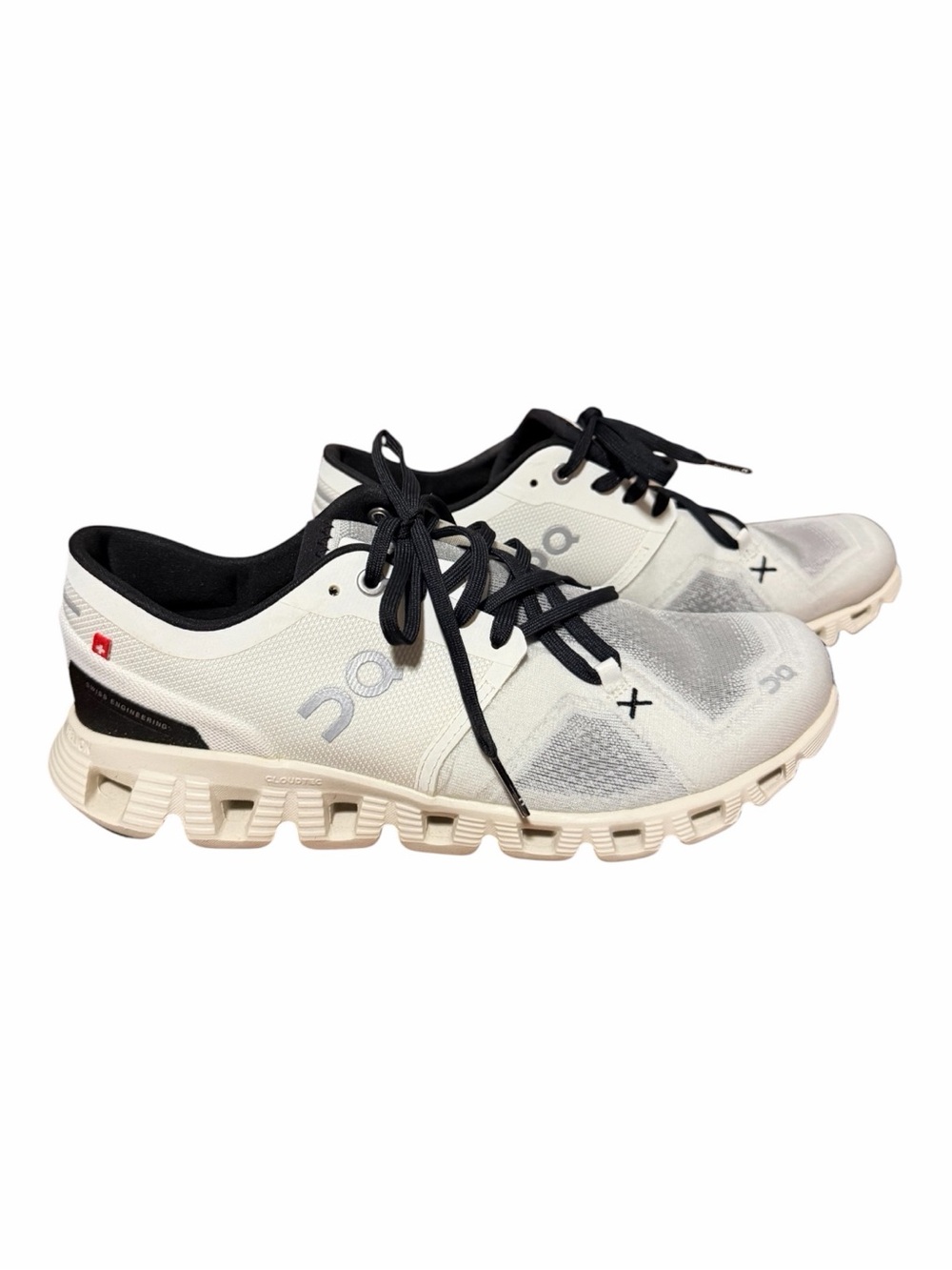 On Clouds X 3 Sneakers Black White  Running Workout 8.5
